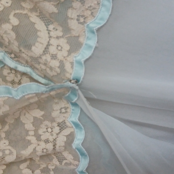 Vintage Peignoir Set EUC - Picture 4 of 12